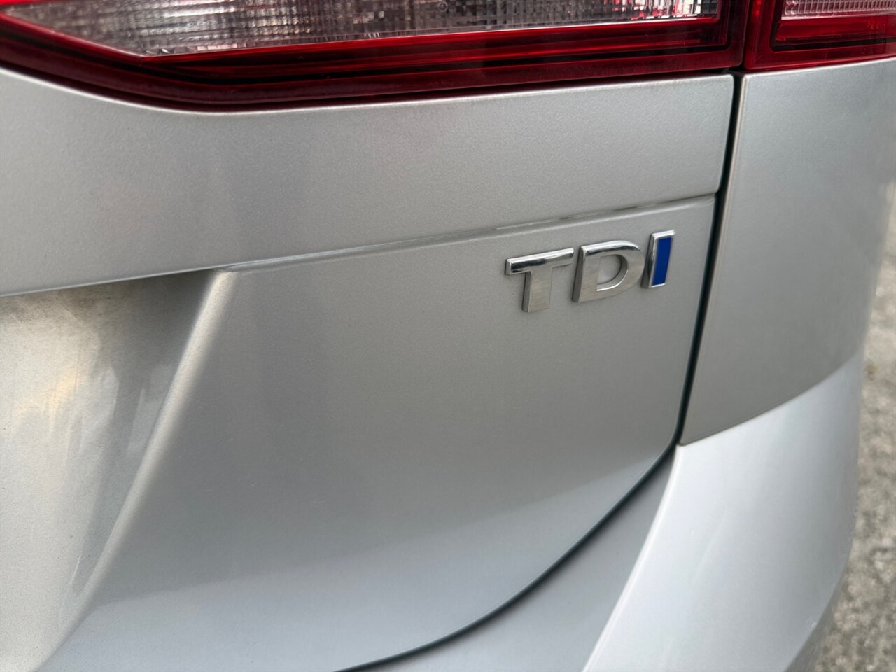 2015 Volkswagen Golf Sportwagen TDI SE in Silver — thumbnail 17 of 22