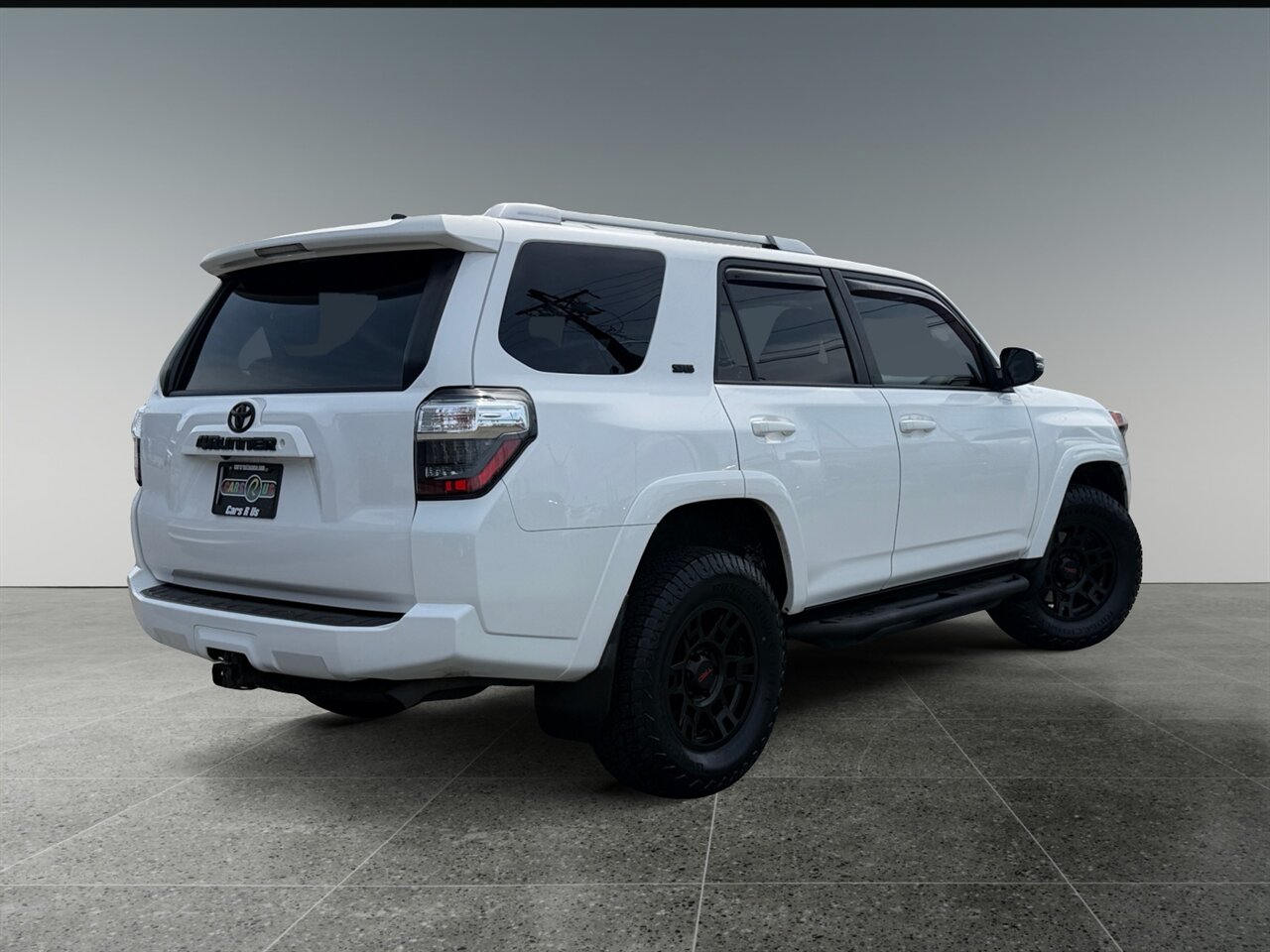 2016 Toyota 4Runner SR5 Premium in White — thumbnail 23 of 27