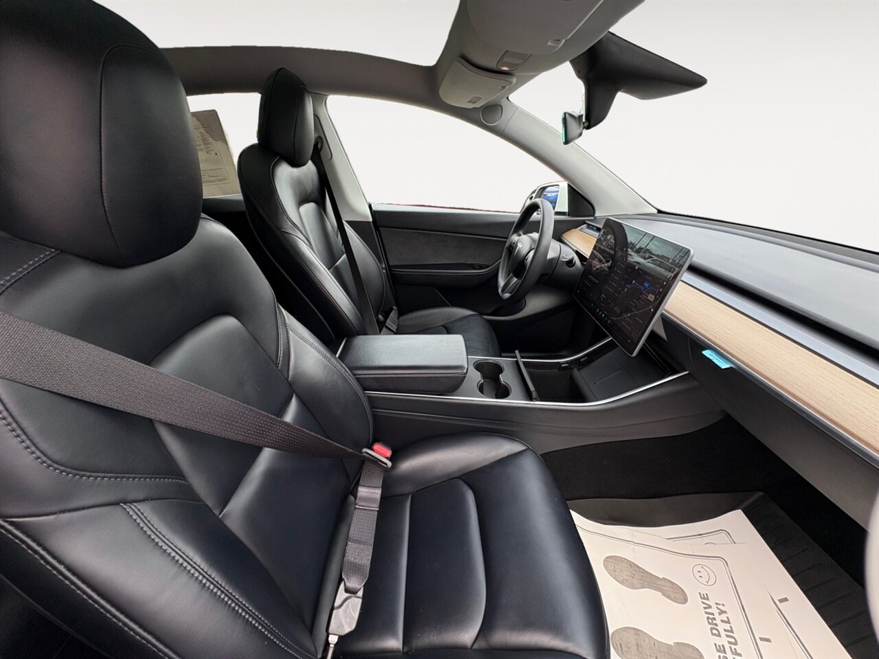 2020 Tesla Model Y Long Range in White — thumbnail 16 of 26