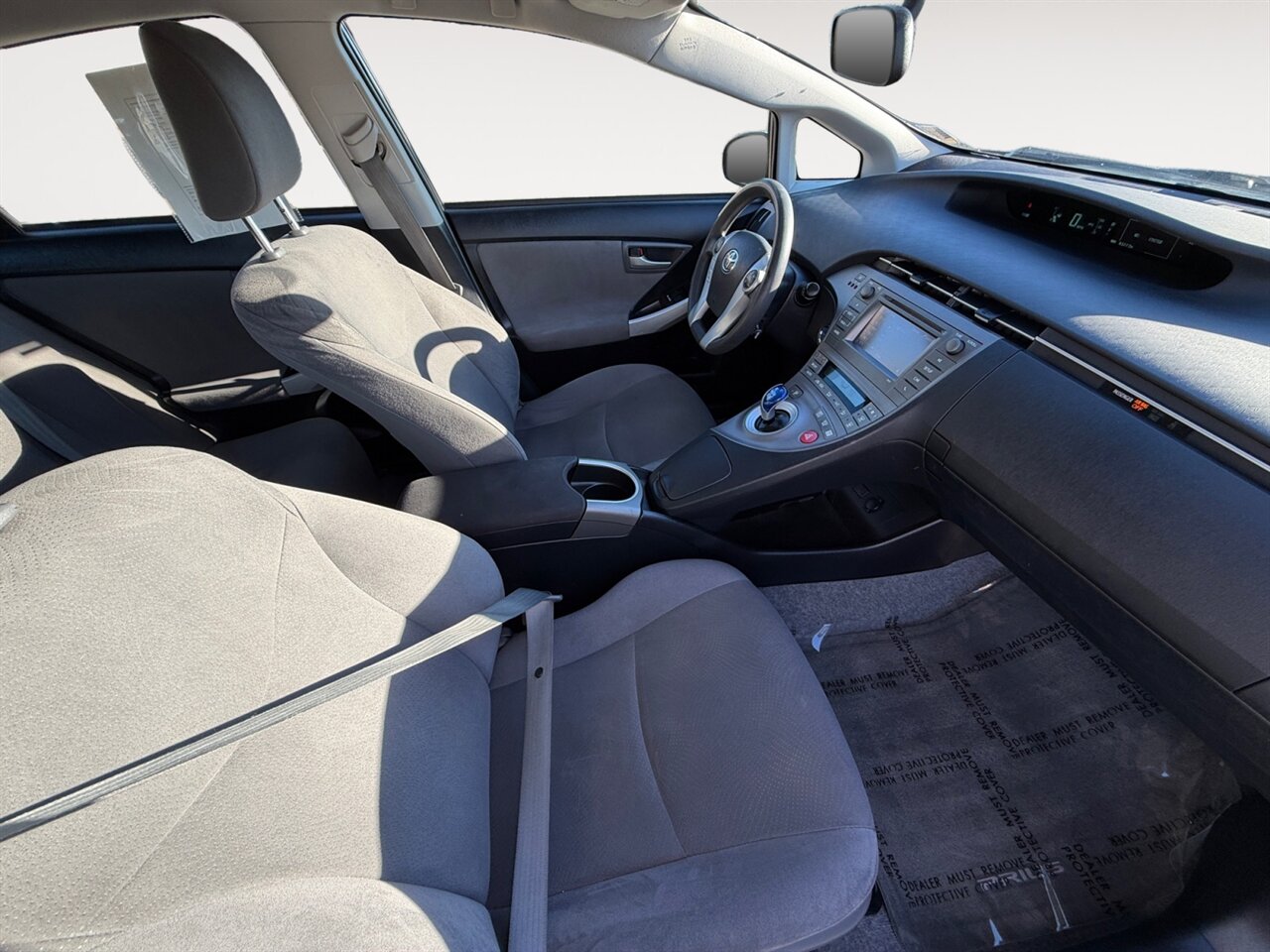 2015 Toyota Prius Two Hybrid in Gray — thumbnail 16 of 23