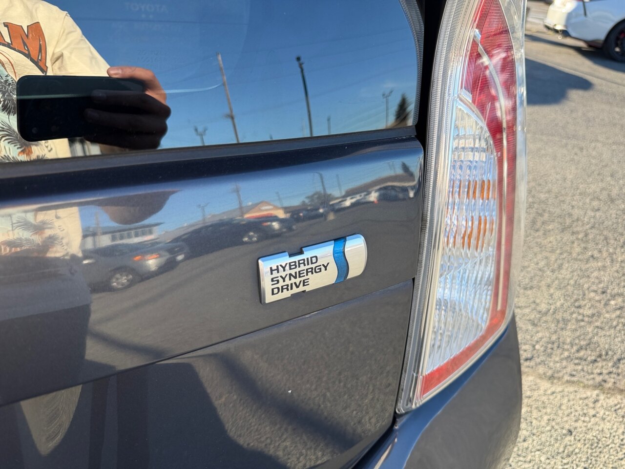 2015 Toyota Prius Two Hybrid in Gray — thumbnail 19 of 23