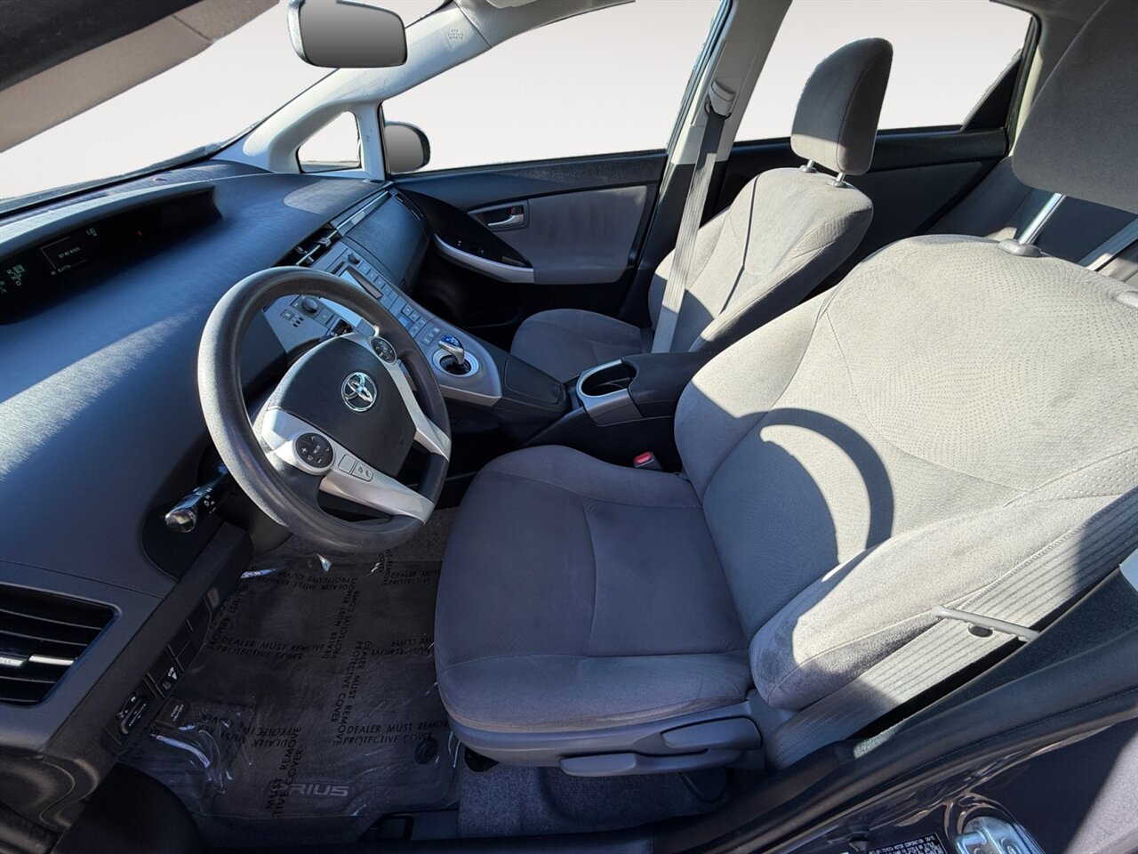 2015 Toyota Prius Two Hybrid in Gray — thumbnail 10 of 23