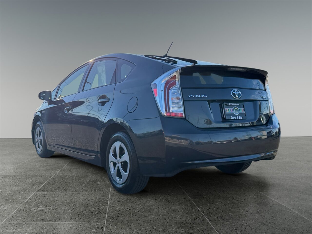 2015 Toyota Prius Two Hybrid in Gray — photo 3 of 23