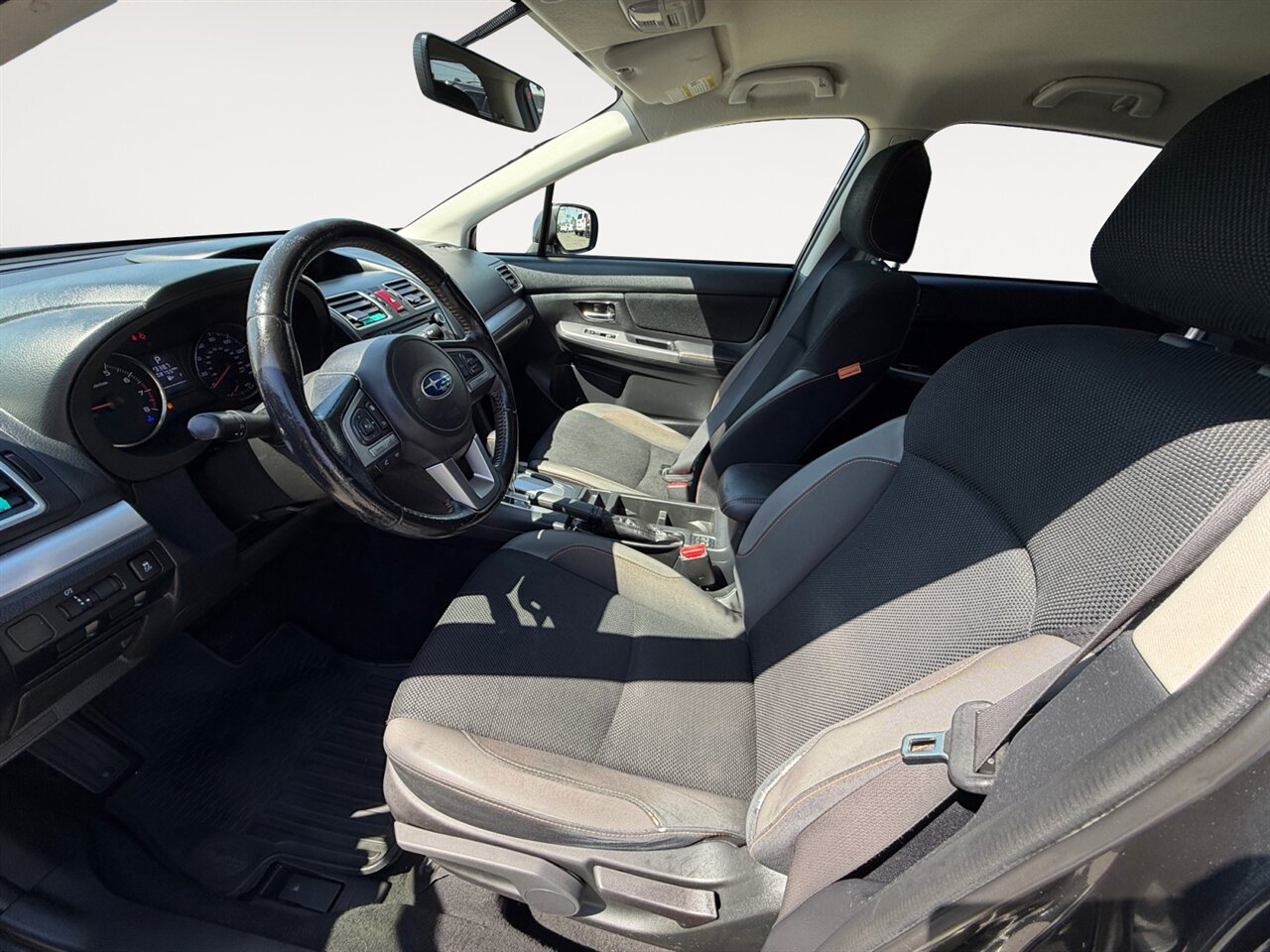 2017 Subaru Crosstrek Premium in Gray — thumbnail 10 of 24