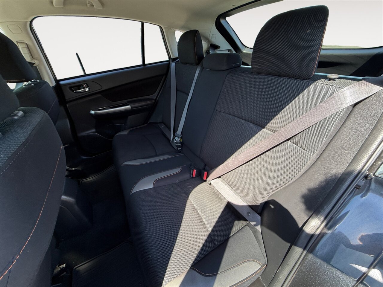 2017 Subaru Crosstrek Premium in Gray — thumbnail 10 of 17