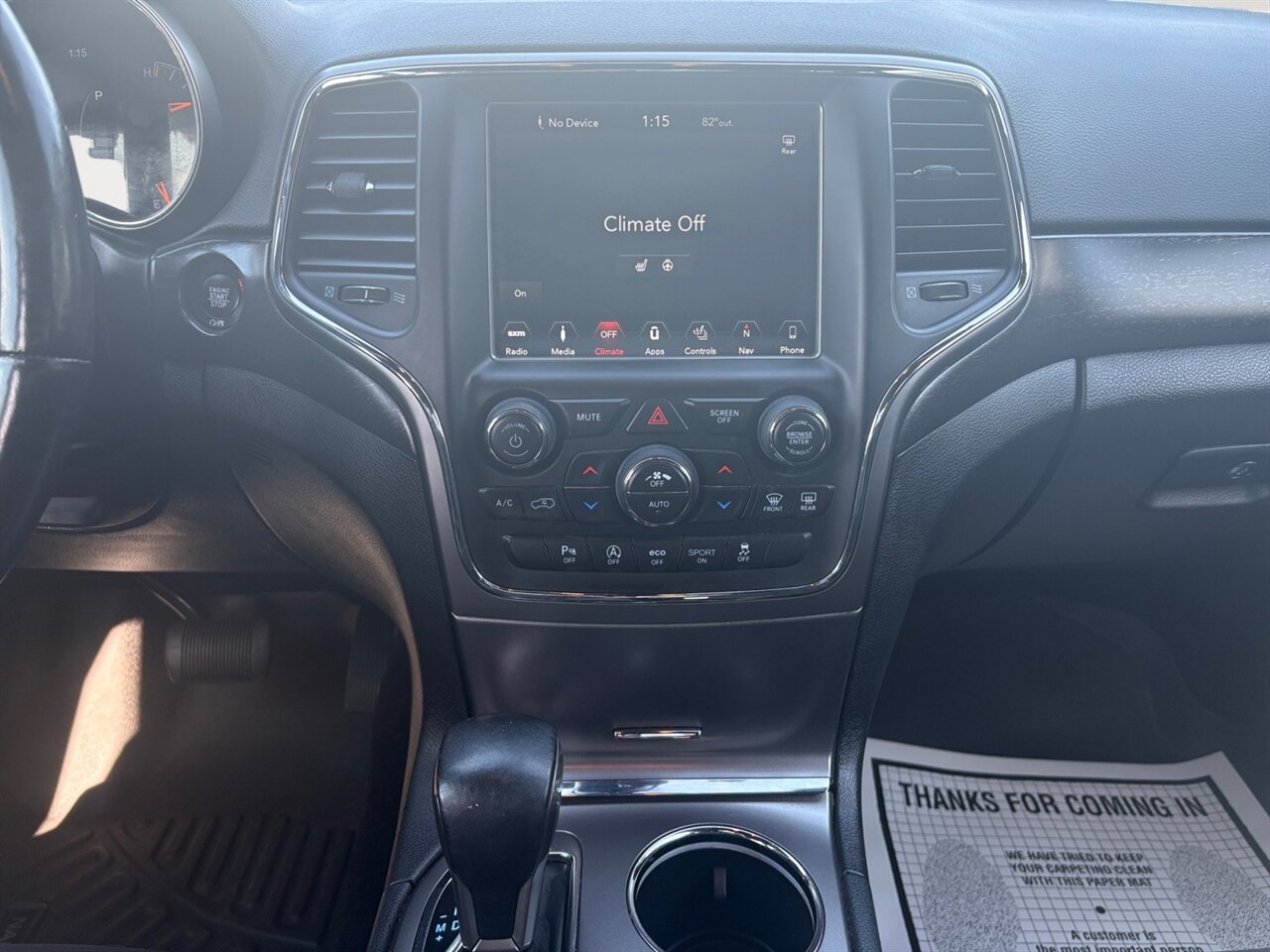 2018 Jeep Grand Cherokee Upland in Black — thumbnail 12 of 27